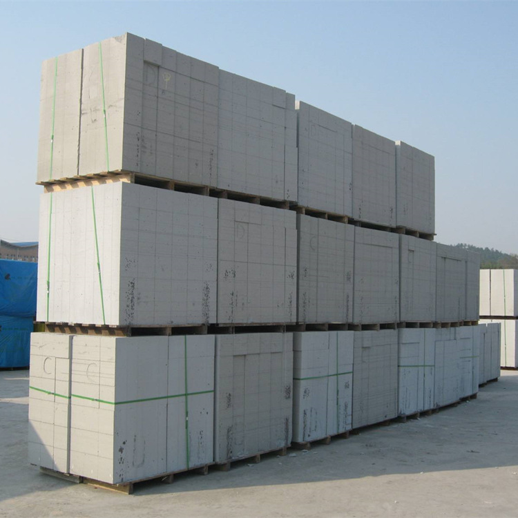 建华宁波台州金华厂家：加气砼砌块墙与粘土砖墙造价比照分析